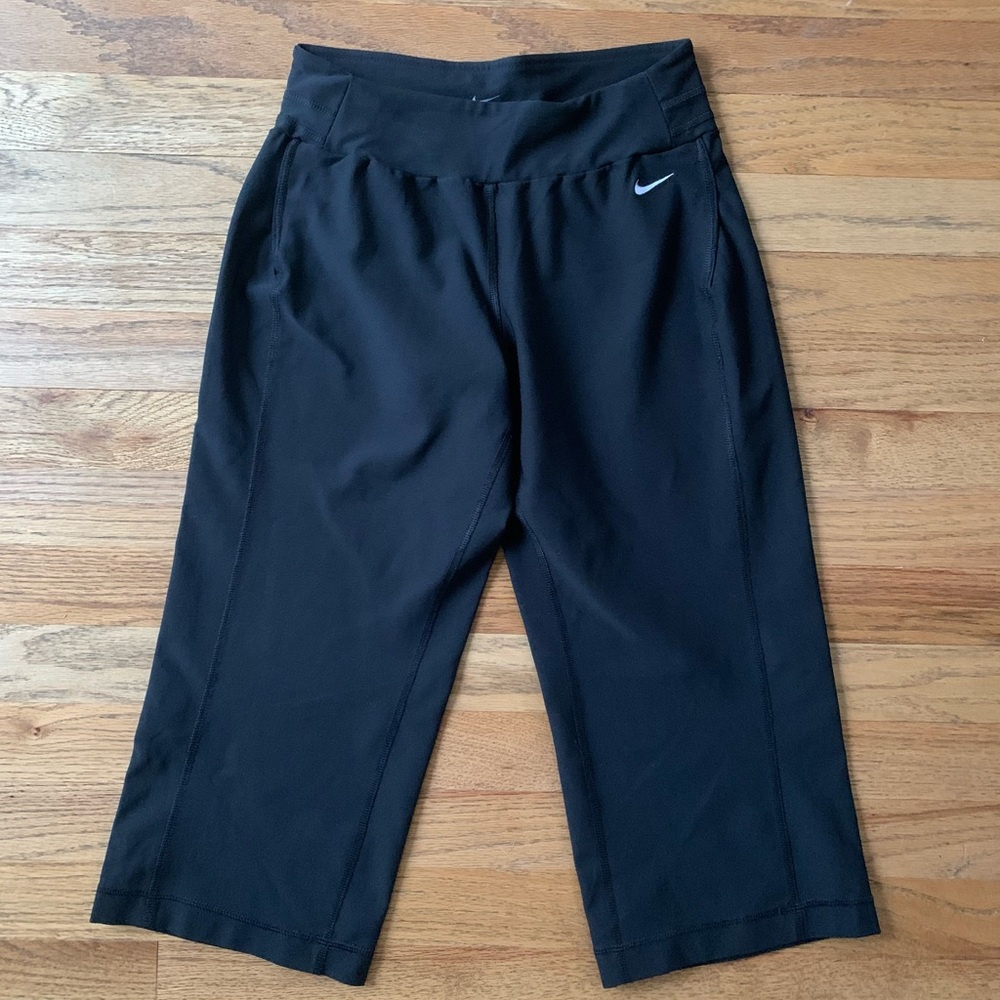 NWOT Nike Dri Fit Capris